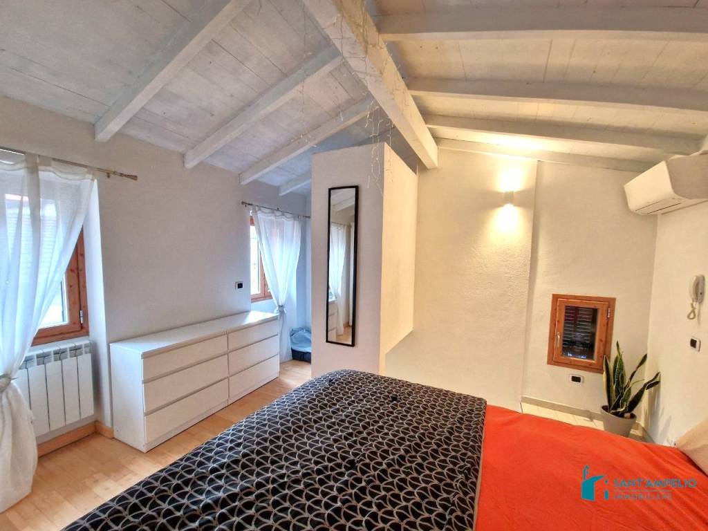 appartamento in vendita a Vallecrosia in zona Vallecrosia Alta