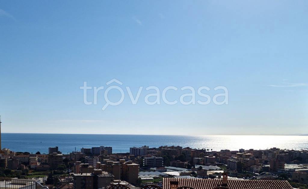 appartamento in vendita a Vallecrosia