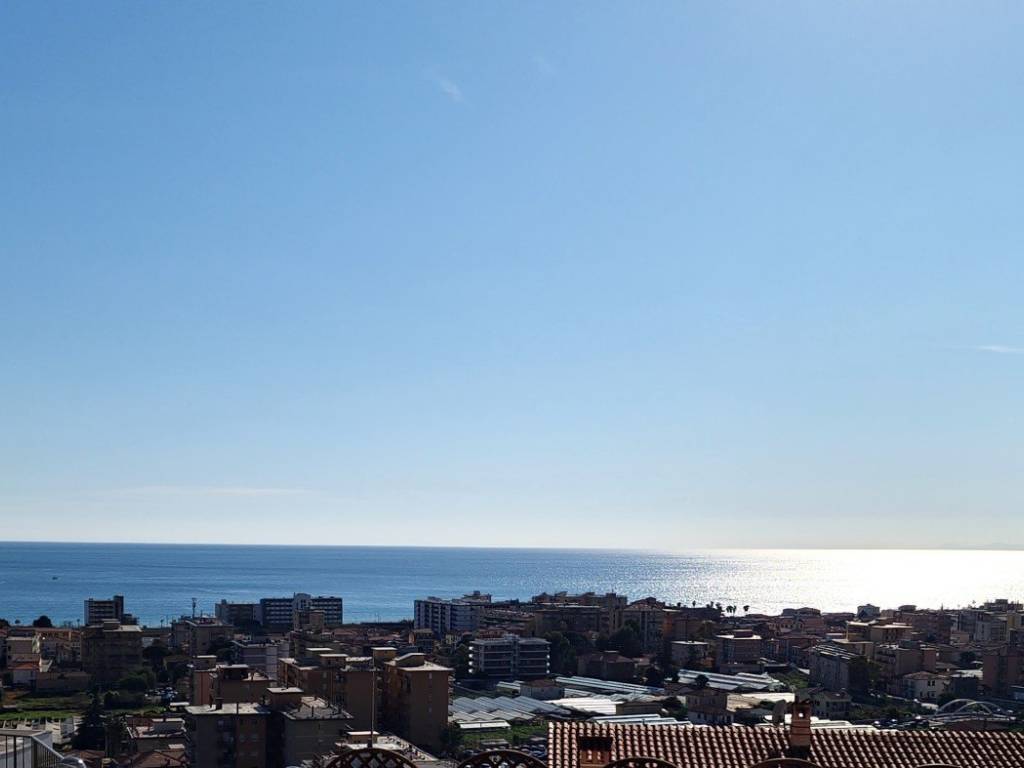 appartamento in vendita a Vallecrosia