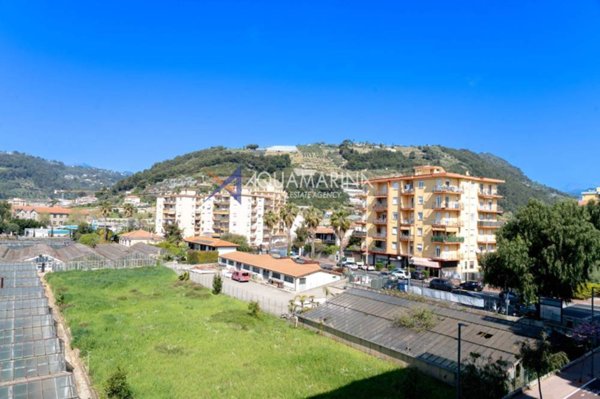 appartamento in vendita a Vallecrosia