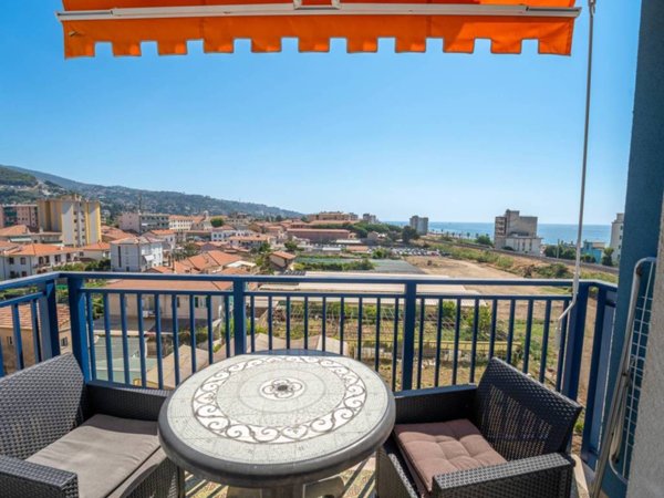 appartamento in vendita a Vallecrosia