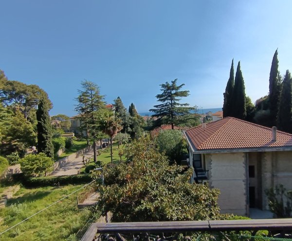 appartamento in vendita a Vallecrosia
