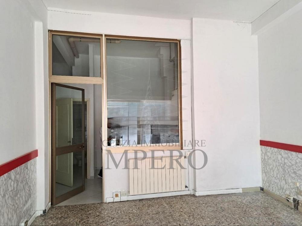 ufficio in vendita a Vallecrosia