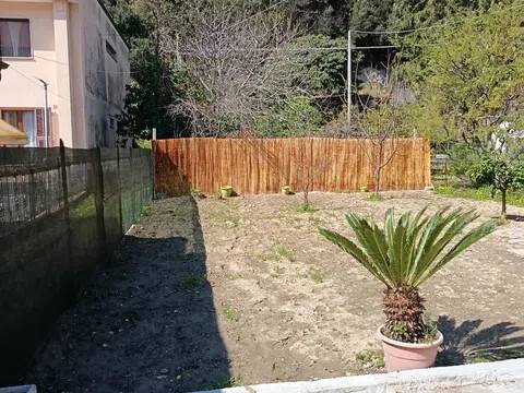 casa indipendente in vendita a Vallecrosia in zona Vallecrosia Alta