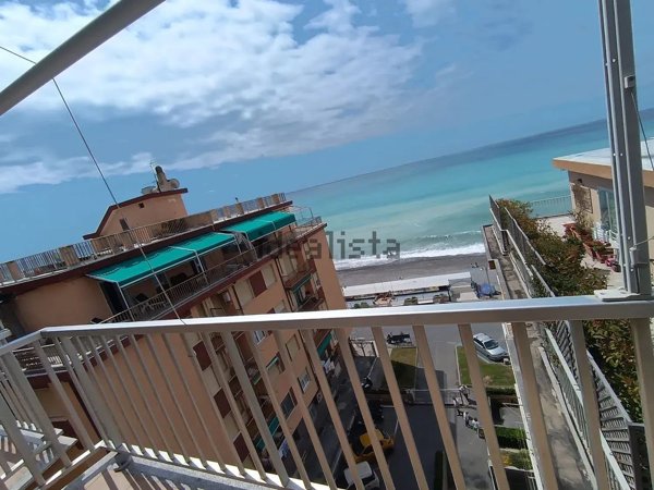 appartamento in vendita a Vallecrosia