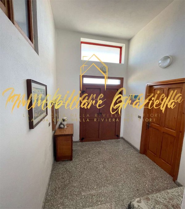 casa indipendente in vendita a Vallecrosia