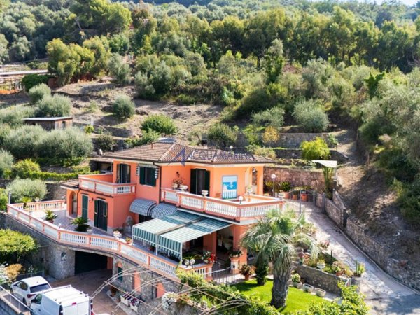 casa indipendente in vendita a Vallecrosia