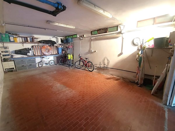 box auto in vendita a Vallecrosia