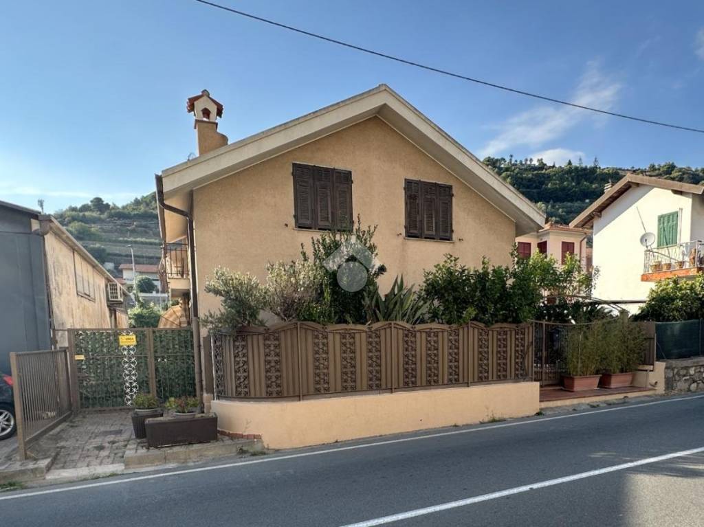 appartamento in vendita a Vallecrosia