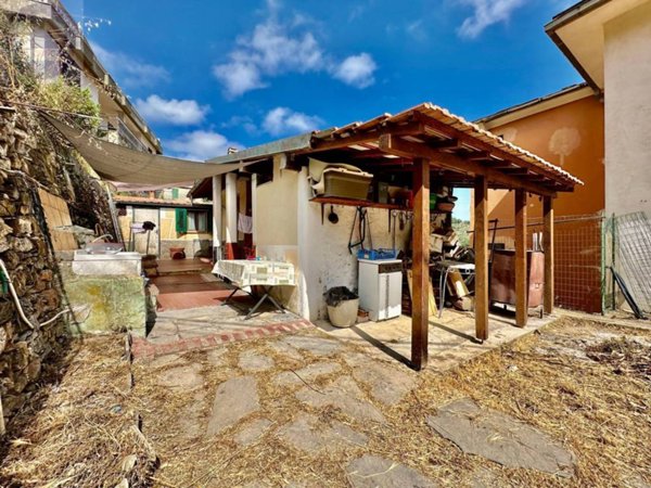 appartamento in vendita a Vasia