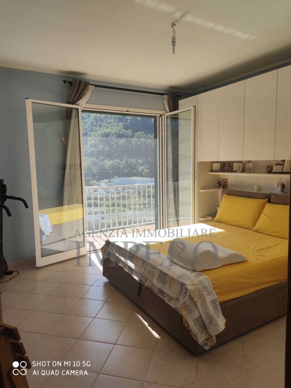 bifamiliare in vendita a Ventimiglia in zona Varase