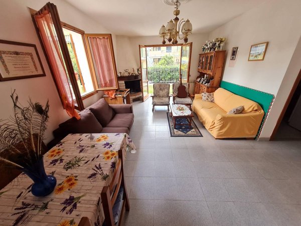 appartamento in vendita a Ventimiglia in zona Porra