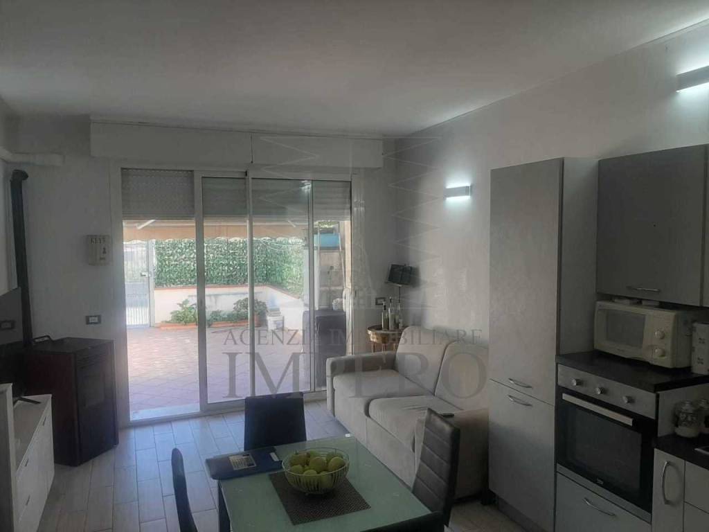 appartamento in vendita a Ventimiglia in zona Seglia / San Bernardo