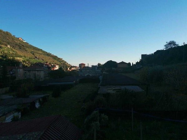 appartamento in vendita a Ventimiglia in zona Latte