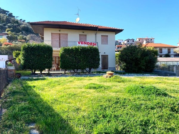 casa indipendente in vendita a Ventimiglia