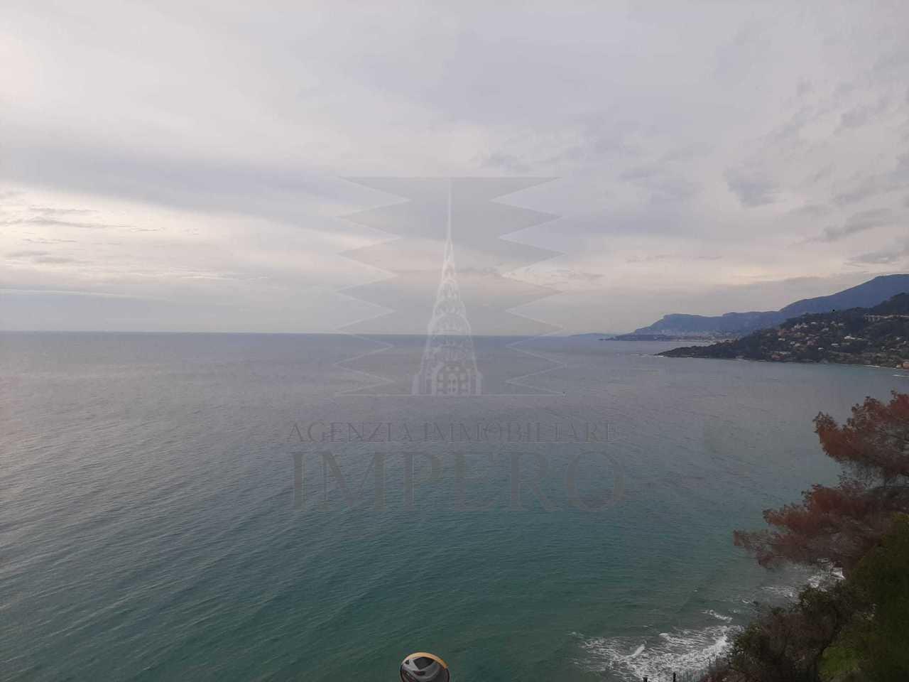 casa indipendente in vendita a Ventimiglia