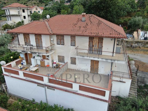 casa indipendente in vendita a Ventimiglia in zona Bevera
