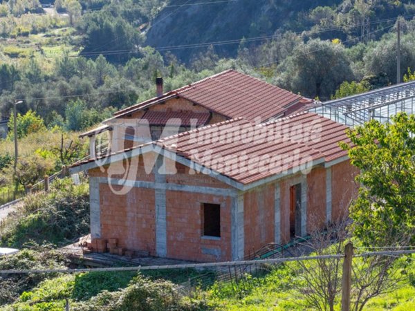 casa indipendente in vendita a Ventimiglia in zona San Pancrazio