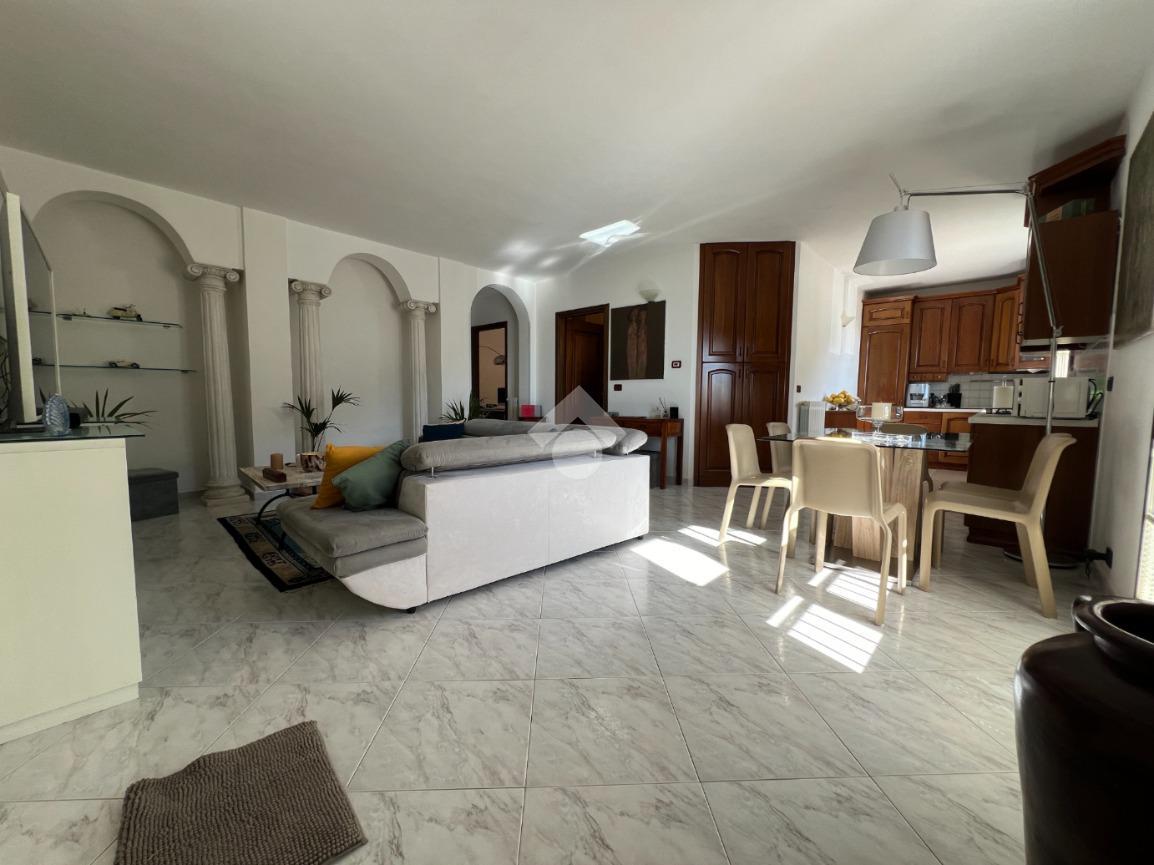 casa indipendente in vendita a Ventimiglia