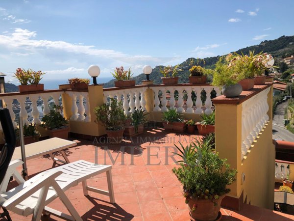 casa indipendente in vendita a Ventimiglia in zona Seglia / San Bernardo