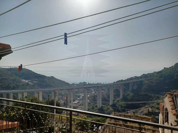 appartamento in vendita a Ventimiglia in zona Sealza