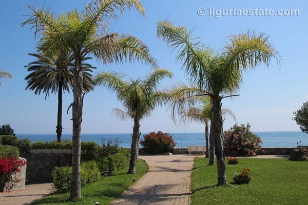 appartamento in vendita a Ventimiglia in zona Latte