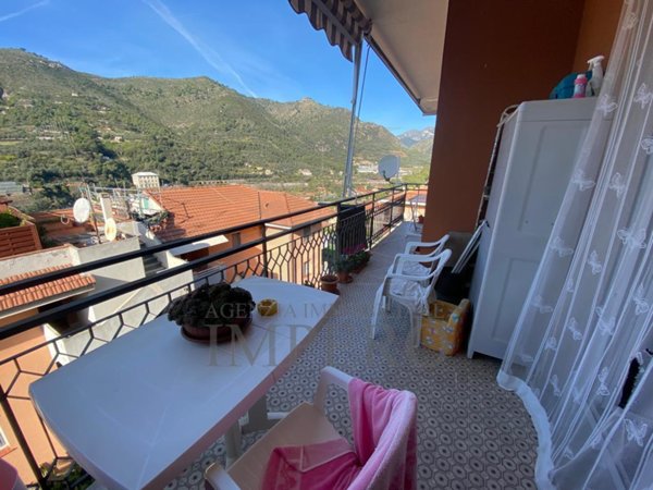 appartamento in vendita a Ventimiglia in zona Porra