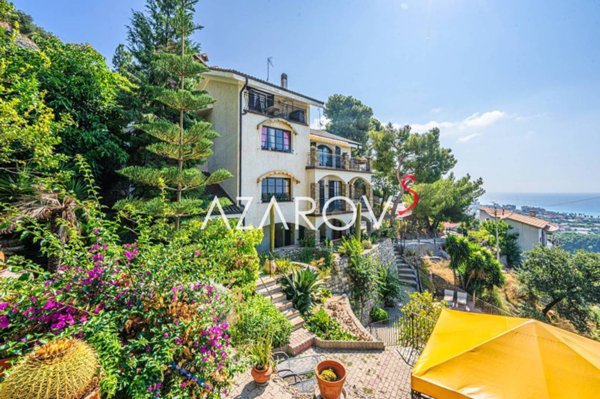 casa indipendente in vendita a Ventimiglia