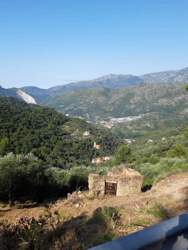 appartamento in vendita a Ventimiglia in zona Verrandi