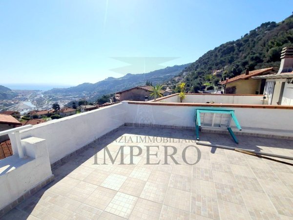 casa indipendente in vendita a Ventimiglia in zona Seglia / San Bernardo