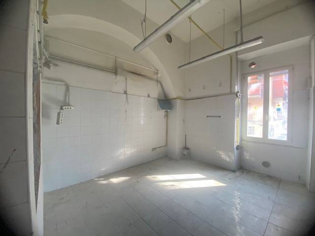 locale commerciale in vendita a Ventimiglia