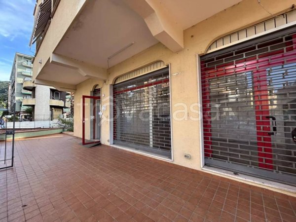 negozio in vendita a Ventimiglia