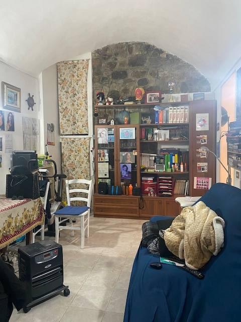 casa indipendente in vendita a Ventimiglia
