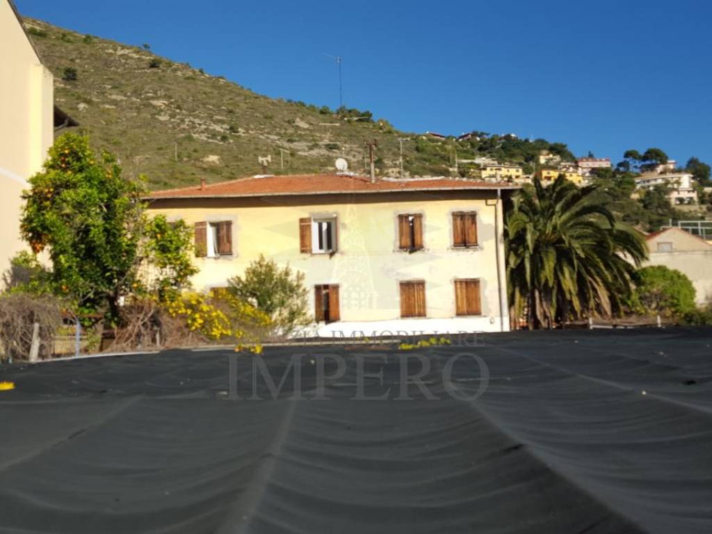 casa indipendente in vendita a Ventimiglia