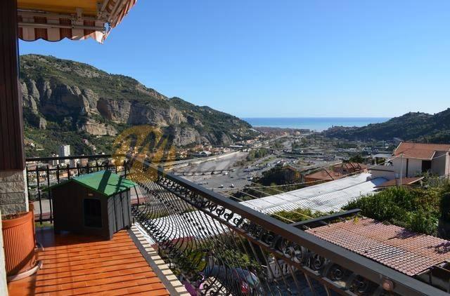 appartamento in vendita a Ventimiglia in zona Seglia / San Bernardo