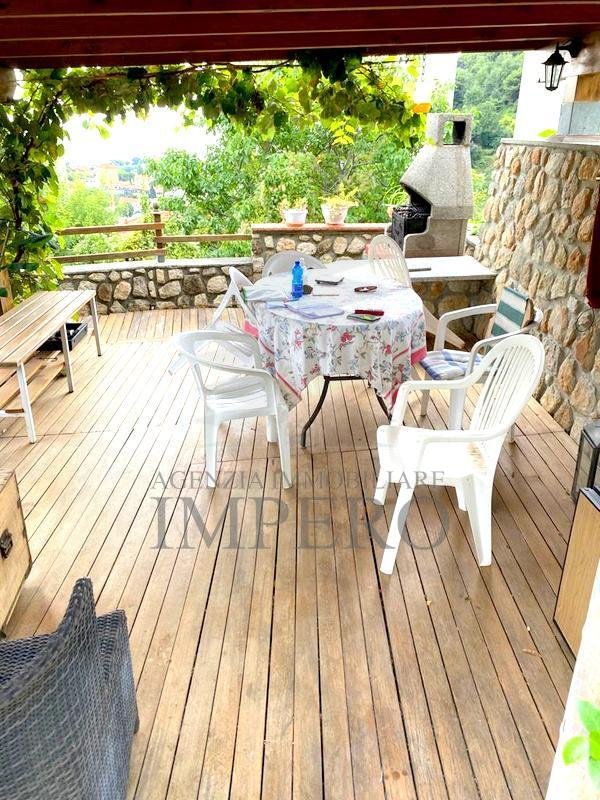 casa semindipendente in vendita a Ventimiglia in zona Latte