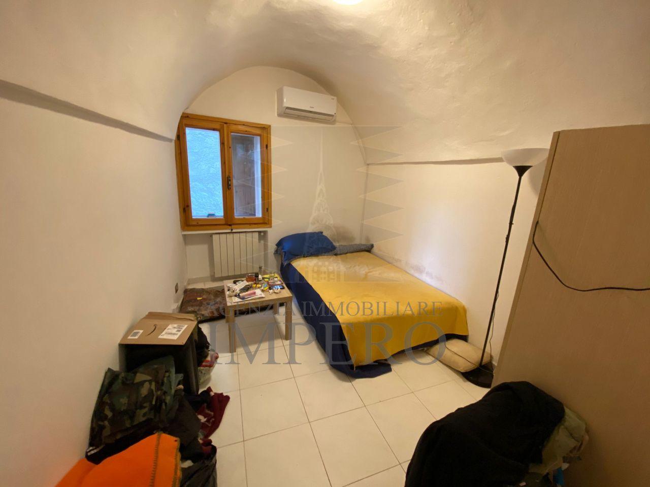 appartamento in vendita a Ventimiglia in zona Seglia / San Bernardo