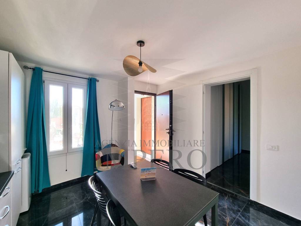 casa indipendente in vendita a Ventimiglia in zona Latte
