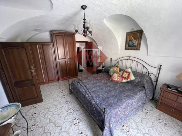 casa semindipendente in vendita a Ventimiglia in zona Torri