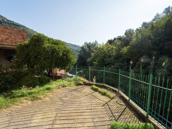 appartamento in vendita a Ventimiglia in zona Carletti