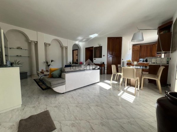 casa indipendente in vendita a Ventimiglia