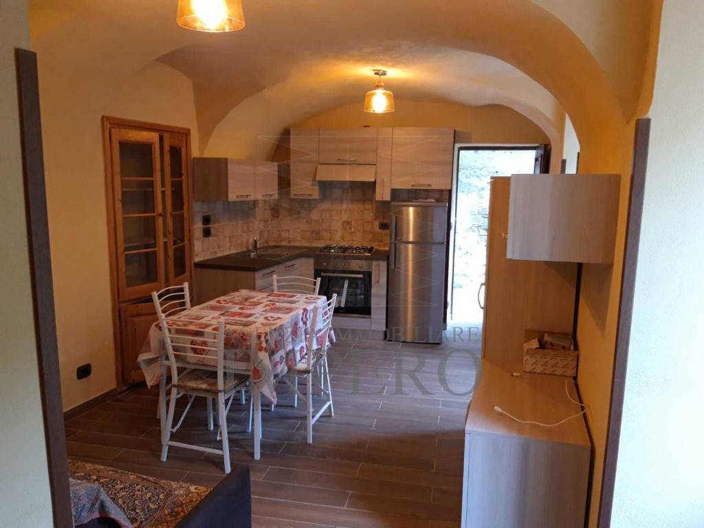 appartamento in vendita a Ventimiglia in zona Verrandi
