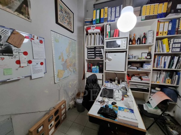 locale di sgombero in vendita a Ventimiglia