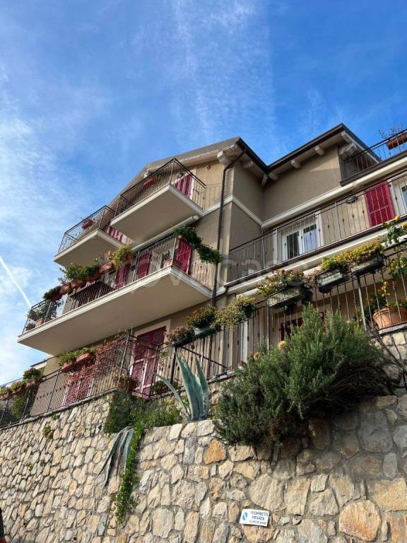 appartamento in vendita a Ventimiglia in zona Latte