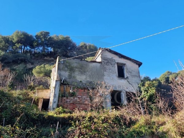 casa indipendente in vendita a Ventimiglia