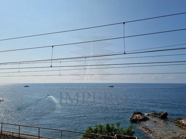 casa indipendente in vendita a Ventimiglia