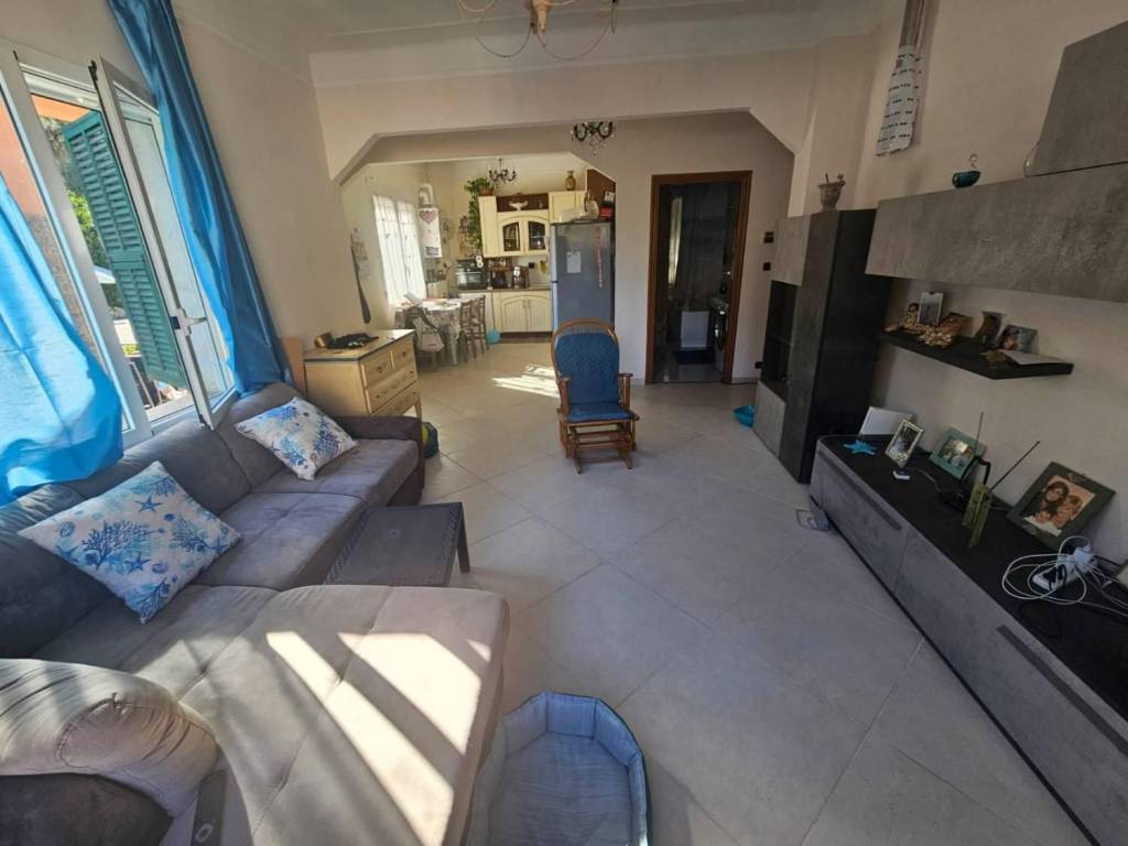 casa semindipendente in vendita a Ventimiglia
