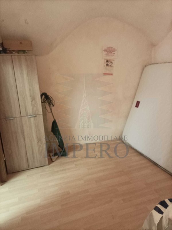 locale di sgombero in vendita a Ventimiglia