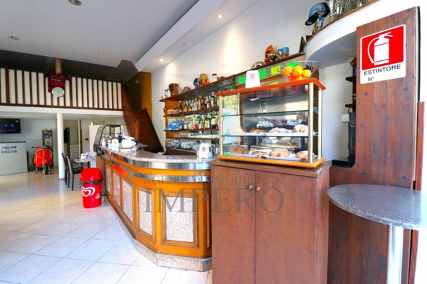 locale commerciale in vendita a Ventimiglia