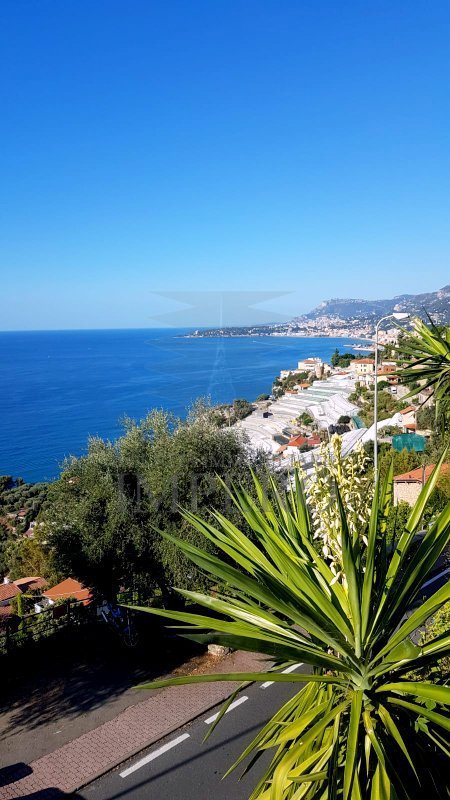 casa indipendente in vendita a Ventimiglia in zona Grimaldi
